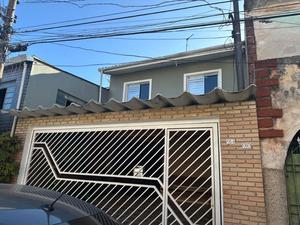 Casa para alugar no Rio Pequeno, São Paulo: 2 dormitórios, garagem coberta e quintal