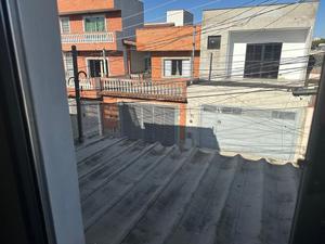 Casa para alugar no Rio Pequeno, São Paulo: 2 dormitórios, garagem coberta e quintal