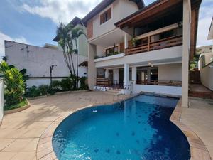 Sobrado com piscina, 4 dormitórios e 7 vagas à venda, 470 m² por R$ 2.700.000 - (Zona Norte) Barro Branco - São Paulo/SP