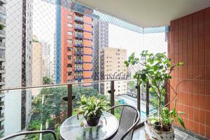 Apartamento com 4 Dormitórios sendo 3 suítes  à venda, 173 m² no Itaim Bibi