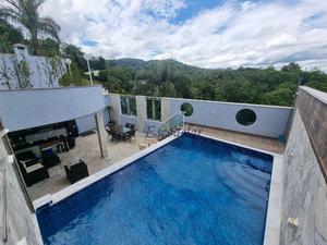 Sobrado com piscina, 4 dormitórios e 2 vagas à venda, 230 m² por R$ 3.000.000 - Tremembe - São Paulo/SP