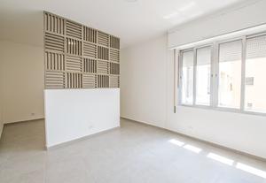 Apartamento Studio Reformado 1 Quarto Andar Alto Metro República Aluguel, 30m² por R$ 2.092/mês - Av São João 802 - República - São Paulo/SP - AP19643