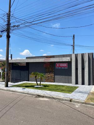 CASA com 3 dormitórios à venda com 360m² por R$ 870.000,00 no bairro Vargem Grande - PINHAIS / PR