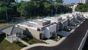 CASA com 3 dormitórios à venda por R$ 640.000,00 no bairro Cidade Industrial - CURITIBA / PR